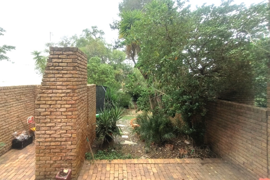 To Let 2 Bedroom Property for Rent in Sonstraal Western Cape